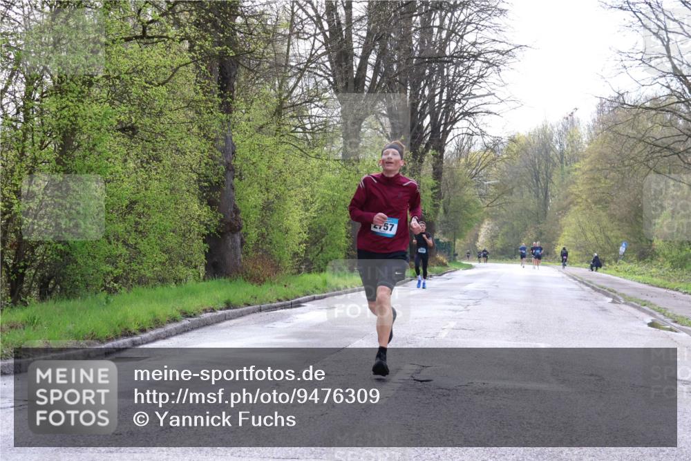12.04.2026 - 45. Internationalen Wilhelmsburger Insellauf Yannick Fuchs http://msf.ph/oto/9476309 12.04.2026 10:10:25 Laufen 757 meine-sportfotos.de