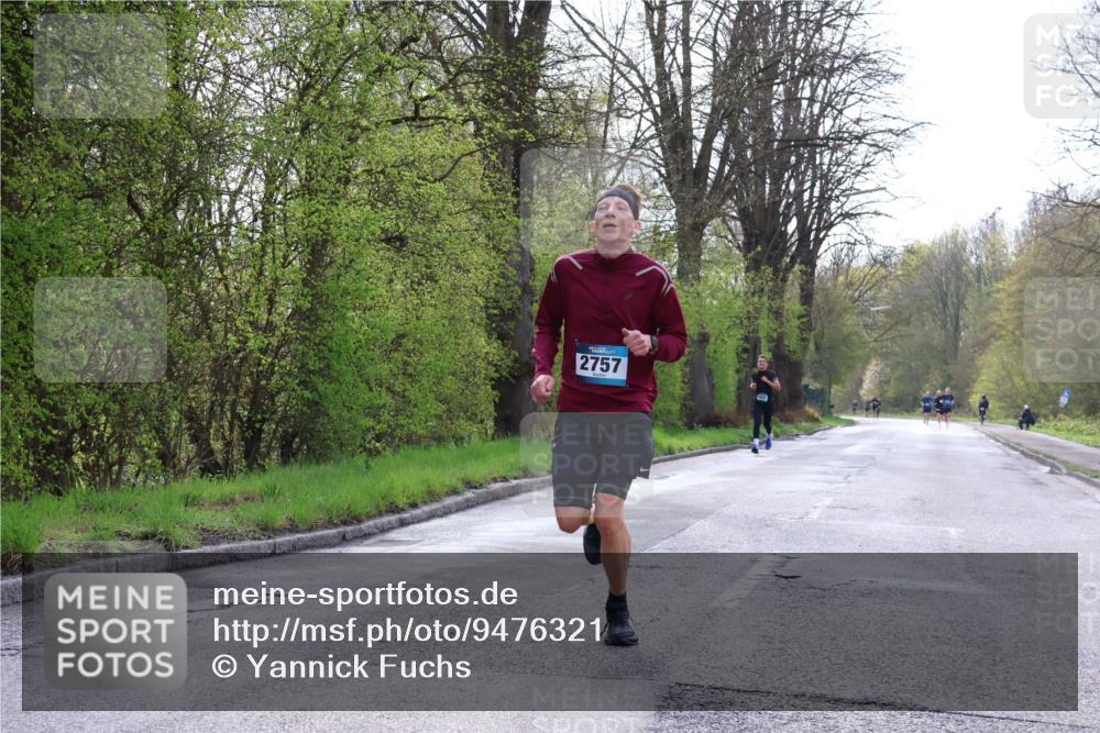 12.04.2026 - 45. Internationalen Wilhelmsburger Insellauf Yannick Fuchs http://msf.ph/oto/9476321 12.04.2026 10:10:26 Laufen 2757 meine-sportfotos.de