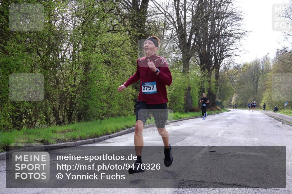 12.04.2026 - 45. Internationalen Wilhelmsburger Insellauf Yannick Fuchs http://msf.ph/oto/9476326 12.04.2026 10:10:26 Laufen 2757 meine-sportfotos.de