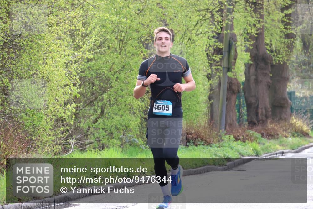 12.04.2026 - 45. Internationalen Wilhelmsburger Insellauf Yannick Fuchs http://msf.ph/oto/9476344 12.04.2026 10:10:29 Laufen 4605 meine-sportfotos.de