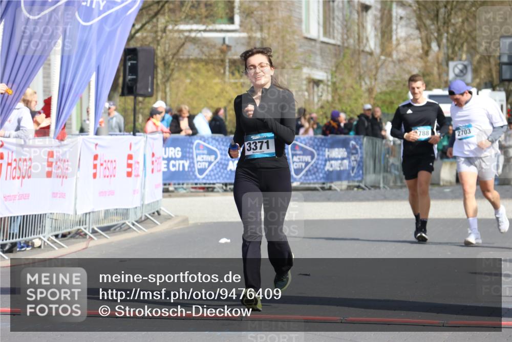 12.04.2026 - 45. Internationalen Wilhelmsburger Insellauf Strokosch-Dieckow http://msf.ph/oto/9476409 12.04.2026 11:35:15 Ziel 3371 meine-sportfotos.de