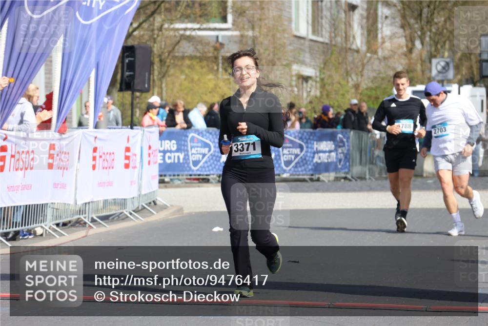 12.04.2026 - 45. Internationalen Wilhelmsburger Insellauf Strokosch-Dieckow http://msf.ph/oto/9476417 12.04.2026 11:35:15 Ziel 3371 meine-sportfotos.de