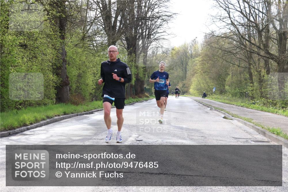 12.04.2026 - 45. Internationalen Wilhelmsburger Insellauf Yannick Fuchs http://msf.ph/oto/9476485 12.04.2026 10:10:43 Laufen 5652 meine-sportfotos.de