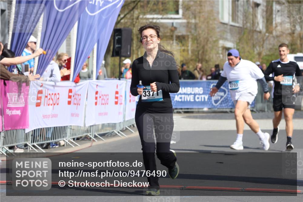 12.04.2026 - 45. Internationalen Wilhelmsburger Insellauf Strokosch-Dieckow http://msf.ph/oto/9476490 12.04.2026 11:35:16 Ziel 3371, 2703 meine-sportfotos.de