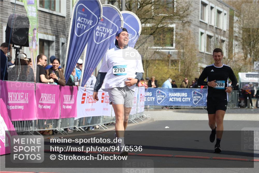12.04.2026 - 45. Internationalen Wilhelmsburger Insellauf Strokosch-Dieckow http://msf.ph/oto/9476536 12.04.2026 11:35:20 Ziel 3371, 2703, 4788 meine-sportfotos.de