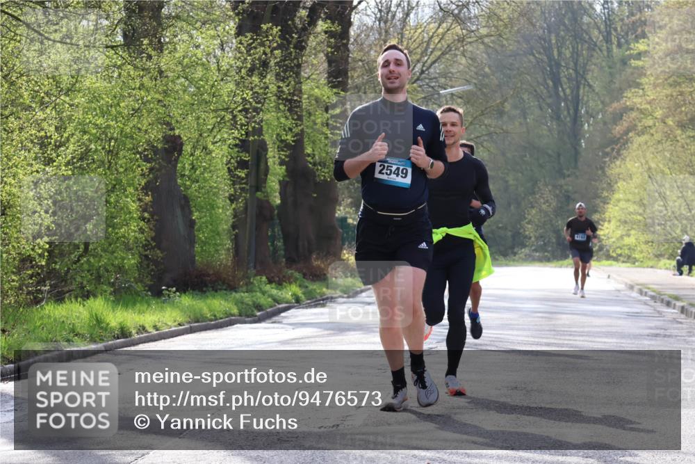 12.04.2026 - 45. Internationalen Wilhelmsburger Insellauf Yannick Fuchs http://msf.ph/oto/9476573 12.04.2026 10:10:59 Laufen 2549 meine-sportfotos.de