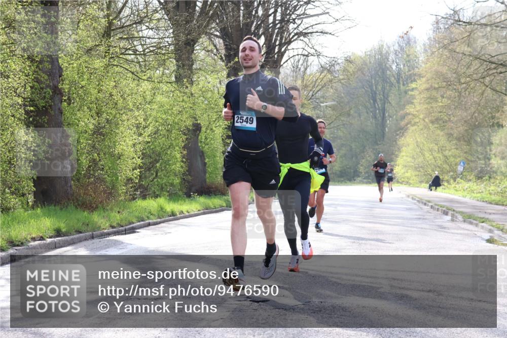 12.04.2026 - 45. Internationalen Wilhelmsburger Insellauf Yannick Fuchs http://msf.ph/oto/9476590 12.04.2026 10:11:00 Laufen 2549, 1285 meine-sportfotos.de