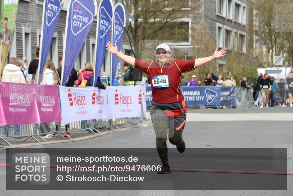 12.04.2026 - 45. Internationalen Wilhelmsburger Insellauf Strokosch-Dieckow http://msf.ph/oto/9476606 12.04.2026 13:31:29 Ziel 5546 meine-sportfotos.de