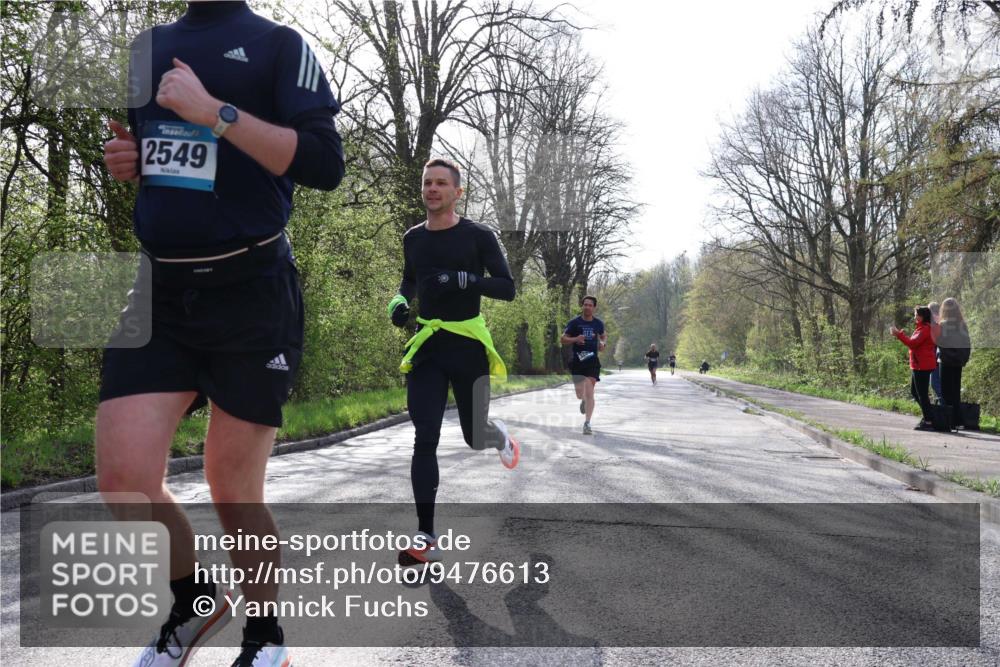 12.04.2026 - 45. Internationalen Wilhelmsburger Insellauf Yannick Fuchs http://msf.ph/oto/9476613 12.04.2026 10:11:02 Laufen 2549 meine-sportfotos.de