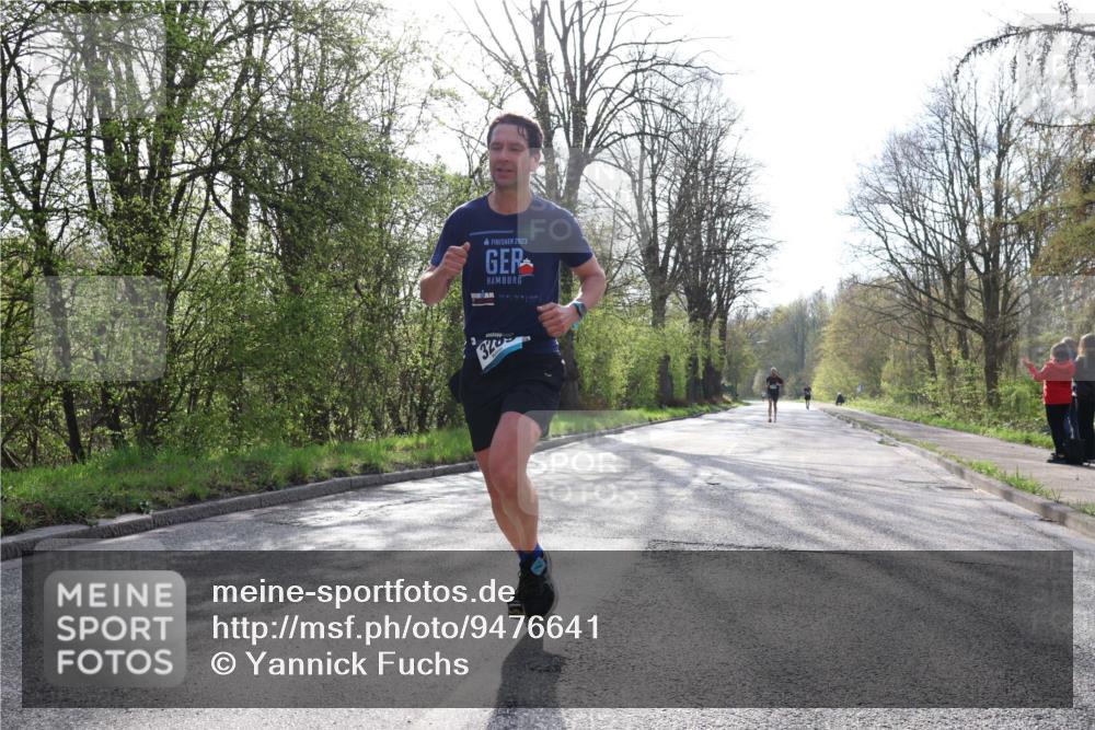 12.04.2026 - 45. Internationalen Wilhelmsburger Insellauf Yannick Fuchs http://msf.ph/oto/9476641 12.04.2026 10:11:04 Laufen  meine-sportfotos.de