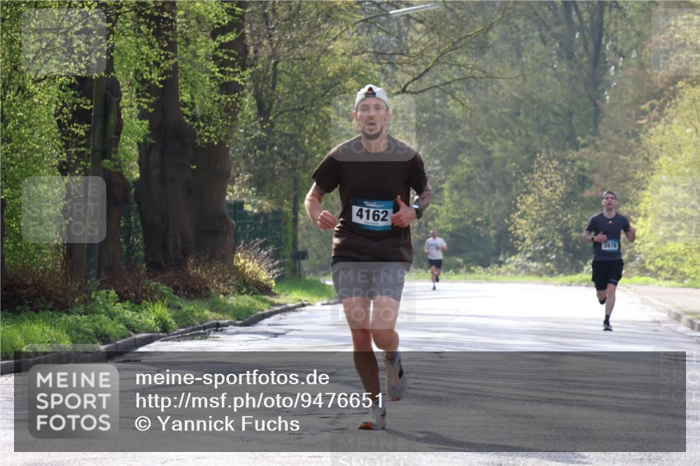 12.04.2026 - 45. Internationalen Wilhelmsburger Insellauf Yannick Fuchs http://msf.ph/oto/9476651 12.04.2026 10:11:06 Laufen 4162, 3976 meine-sportfotos.de