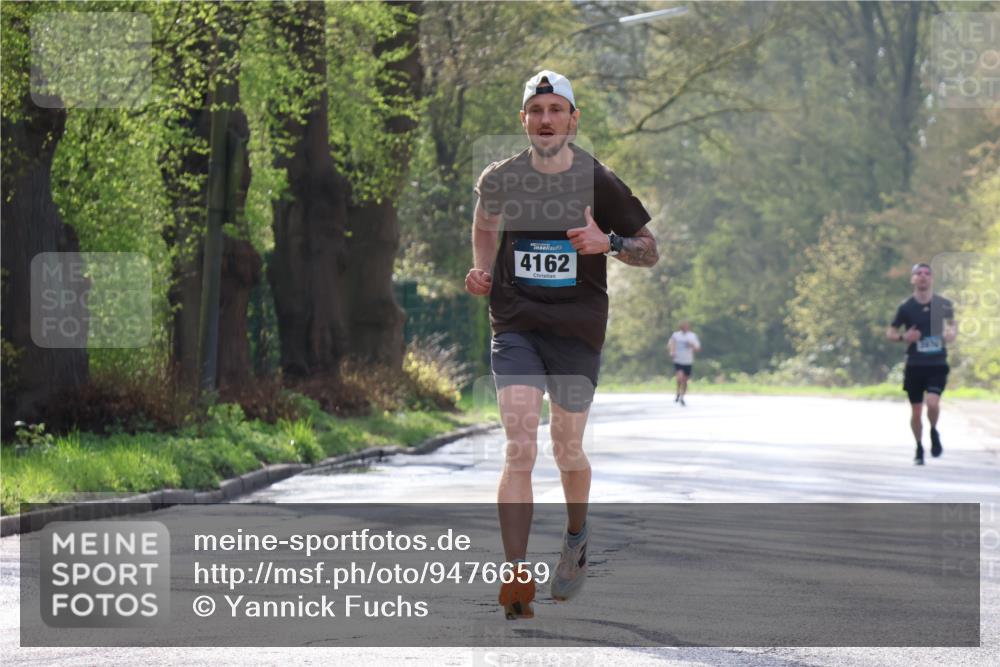 12.04.2026 - 45. Internationalen Wilhelmsburger Insellauf Yannick Fuchs http://msf.ph/oto/9476659 12.04.2026 10:11:07 Laufen 4162 meine-sportfotos.de