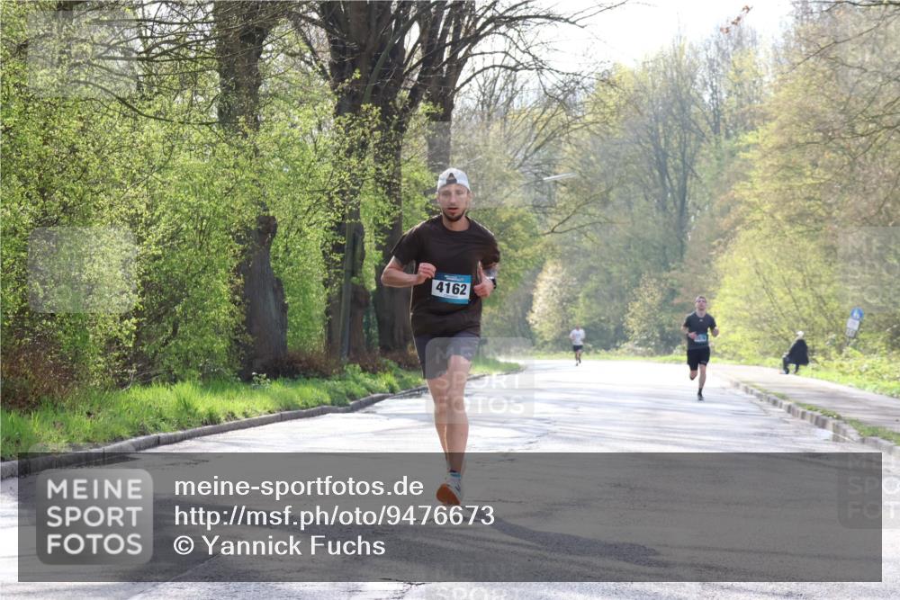 12.04.2026 - 45. Internationalen Wilhelmsburger Insellauf Yannick Fuchs http://msf.ph/oto/9476673 12.04.2026 10:11:08 Laufen 4162 meine-sportfotos.de