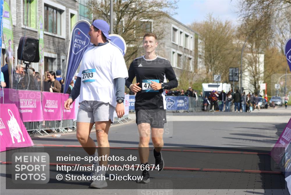 12.04.2026 - 45. Internationalen Wilhelmsburger Insellauf Strokosch-Dieckow http://msf.ph/oto/9476674 12.04.2026 11:35:23 Ziel 2703, 4788 meine-sportfotos.de