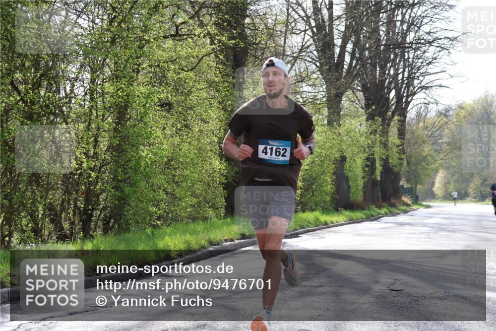 12.04.2026 - 45. Internationalen Wilhelmsburger Insellauf Yannick Fuchs http://msf.ph/oto/9476701 12.04.2026 10:11:10 Laufen 4162 meine-sportfotos.de