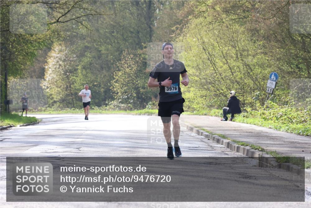 12.04.2026 - 45. Internationalen Wilhelmsburger Insellauf Yannick Fuchs http://msf.ph/oto/9476720 12.04.2026 10:11:12 Laufen 3976, 226, 1, 41 meine-sportfotos.de