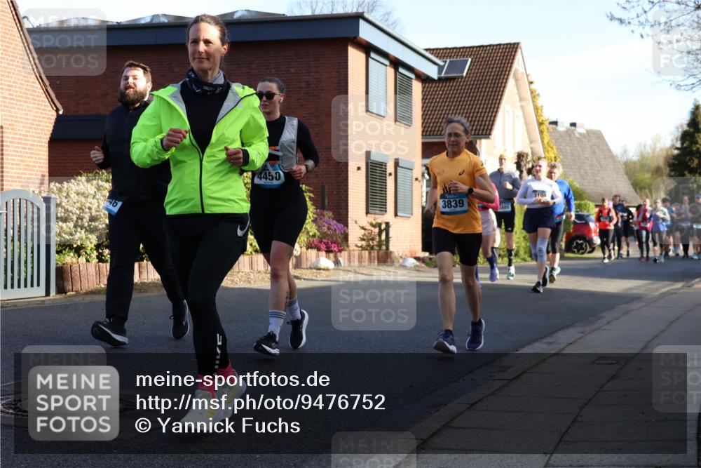 12.04.2026 - 45. Internationalen Wilhelmsburger Insellauf Yannick Fuchs http://msf.ph/oto/9476752 12.04.2026 09:03:55 Laufen 4450, 3839, 3104 meine-sportfotos.de