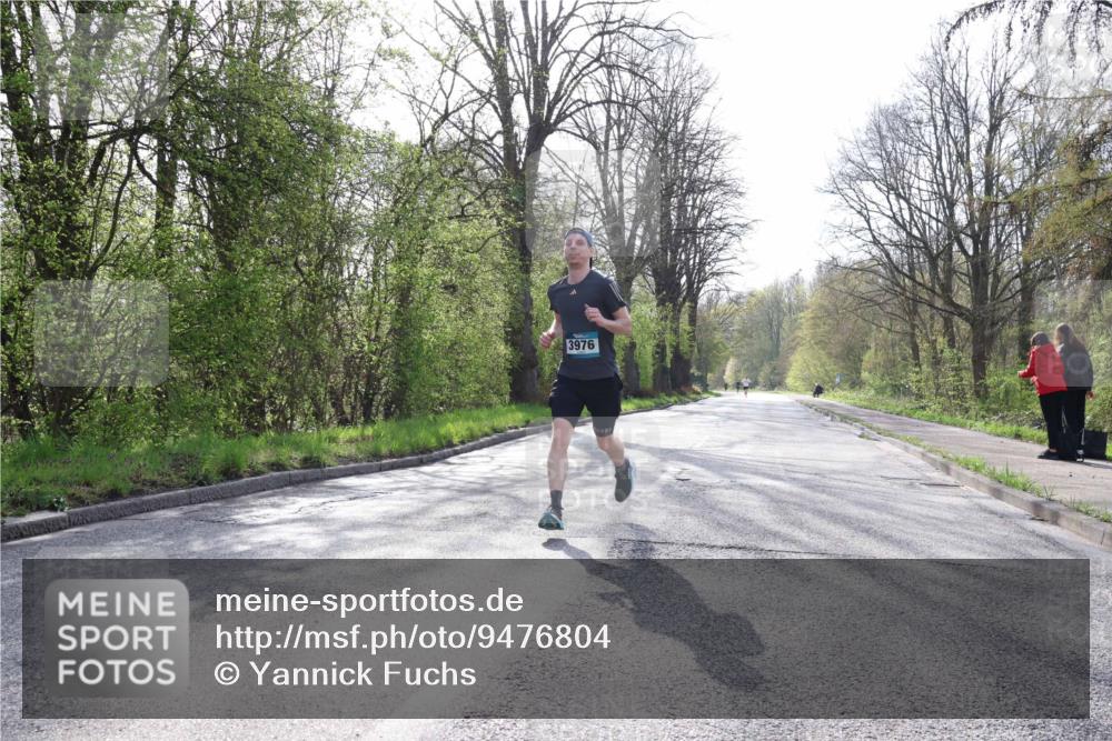 12.04.2026 - 45. Internationalen Wilhelmsburger Insellauf Yannick Fuchs http://msf.ph/oto/9476804 12.04.2026 10:11:18 Laufen 3976 meine-sportfotos.de