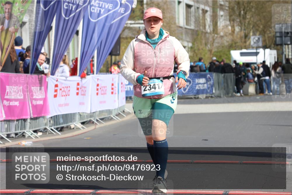 12.04.2026 - 45. Internationalen Wilhelmsburger Insellauf Strokosch-Dieckow http://msf.ph/oto/9476923 12.04.2026 11:35:56 Ziel 2341 meine-sportfotos.de