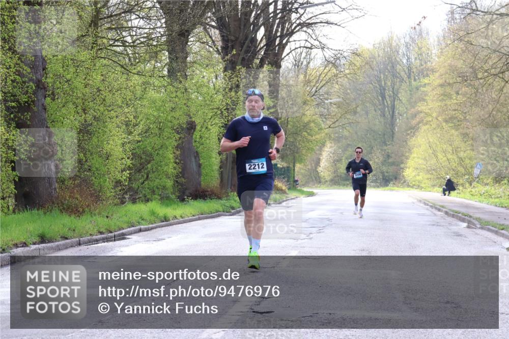 12.04.2026 - 45. Internationalen Wilhelmsburger Insellauf Yannick Fuchs http://msf.ph/oto/9476976 12.04.2026 10:11:48 Laufen 2212 meine-sportfotos.de