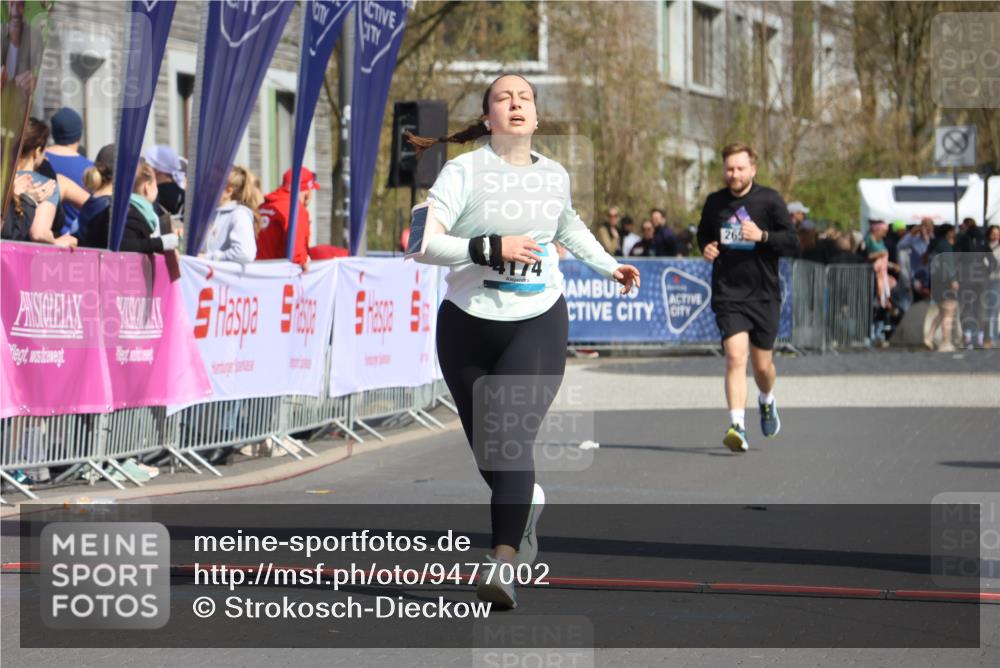 12.04.2026 - 45. Internationalen Wilhelmsburger Insellauf Strokosch-Dieckow http://msf.ph/oto/9477002 12.04.2026 11:36:35 Ziel 4174 meine-sportfotos.de