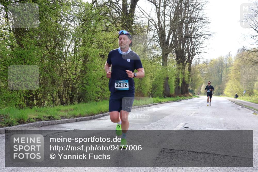 12.04.2026 - 45. Internationalen Wilhelmsburger Insellauf Yannick Fuchs http://msf.ph/oto/9477006 12.04.2026 10:11:50 Laufen 2212 meine-sportfotos.de