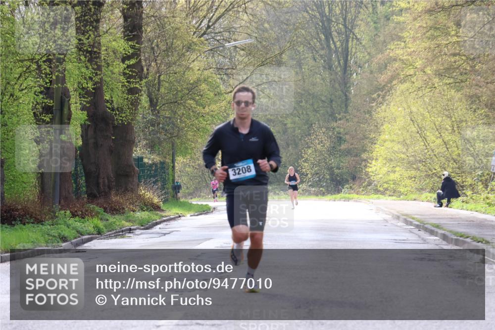 12.04.2026 - 45. Internationalen Wilhelmsburger Insellauf Yannick Fuchs http://msf.ph/oto/9477010 12.04.2026 10:11:51 Laufen 3208 meine-sportfotos.de