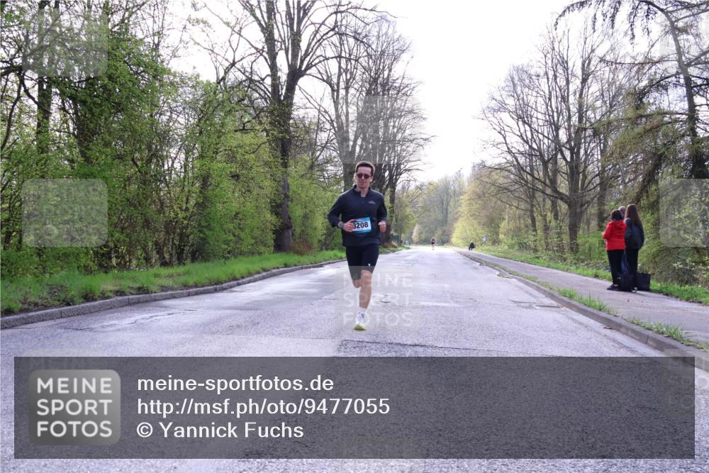 12.04.2026 - 45. Internationalen Wilhelmsburger Insellauf Yannick Fuchs http://msf.ph/oto/9477055 12.04.2026 10:11:55 Laufen 3208 meine-sportfotos.de