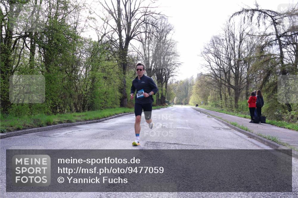 12.04.2026 - 45. Internationalen Wilhelmsburger Insellauf Yannick Fuchs http://msf.ph/oto/9477059 12.04.2026 10:11:55 Laufen 3208 meine-sportfotos.de