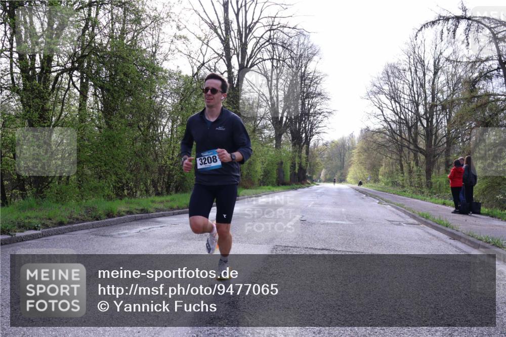 12.04.2026 - 45. Internationalen Wilhelmsburger Insellauf Yannick Fuchs http://msf.ph/oto/9477065 12.04.2026 10:11:55 Laufen 3208 meine-sportfotos.de