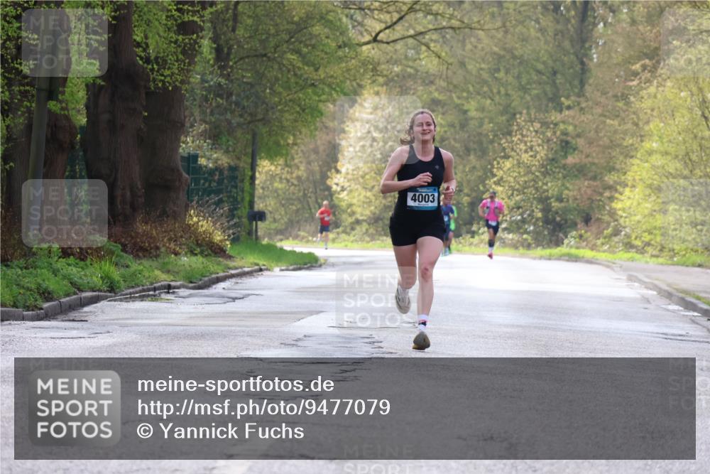 12.04.2026 - 45. Internationalen Wilhelmsburger Insellauf Yannick Fuchs http://msf.ph/oto/9477079 12.04.2026 10:12:06 Laufen 4003 meine-sportfotos.de