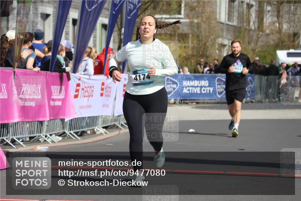 12.04.2026 - 45. Internationalen Wilhelmsburger Insellauf Strokosch-Dieckow http://msf.ph/oto/9477080 12.04.2026 11:36:35 Ziel 4174 meine-sportfotos.de