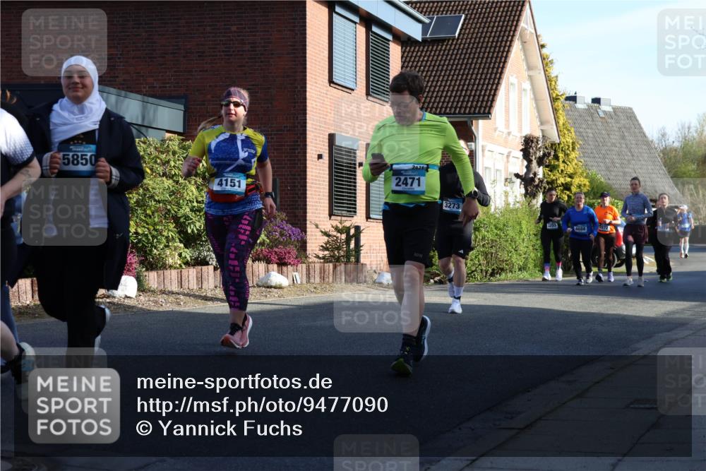12.04.2026 - 45. Internationalen Wilhelmsburger Insellauf Yannick Fuchs http://msf.ph/oto/9477090 12.04.2026 09:04:29 Laufen 5850, 4151, 2431, 2471, 3273, 3253, 4688 meine-sportfotos.de