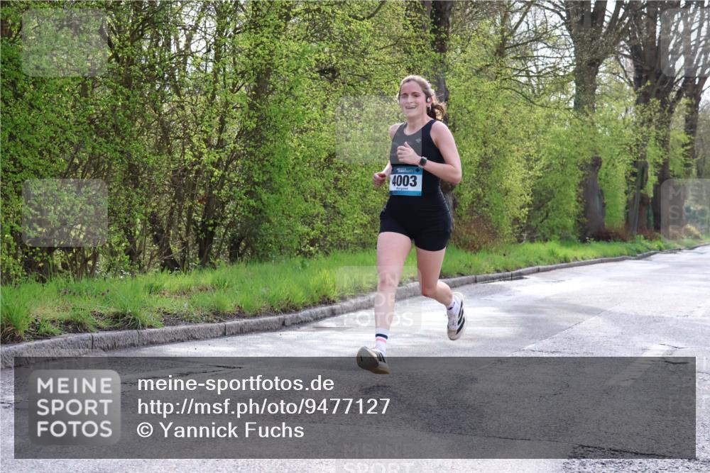 12.04.2026 - 45. Internationalen Wilhelmsburger Insellauf Yannick Fuchs http://msf.ph/oto/9477127 12.04.2026 10:12:11 Laufen 4003 meine-sportfotos.de