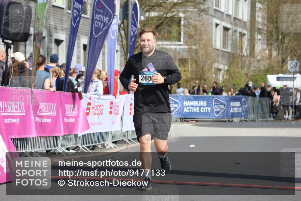 12.04.2026 - 45. Internationalen Wilhelmsburger Insellauf Strokosch-Dieckow http://msf.ph/oto/9477133 12.04.2026 11:36:41 Ziel 2653 meine-sportfotos.de