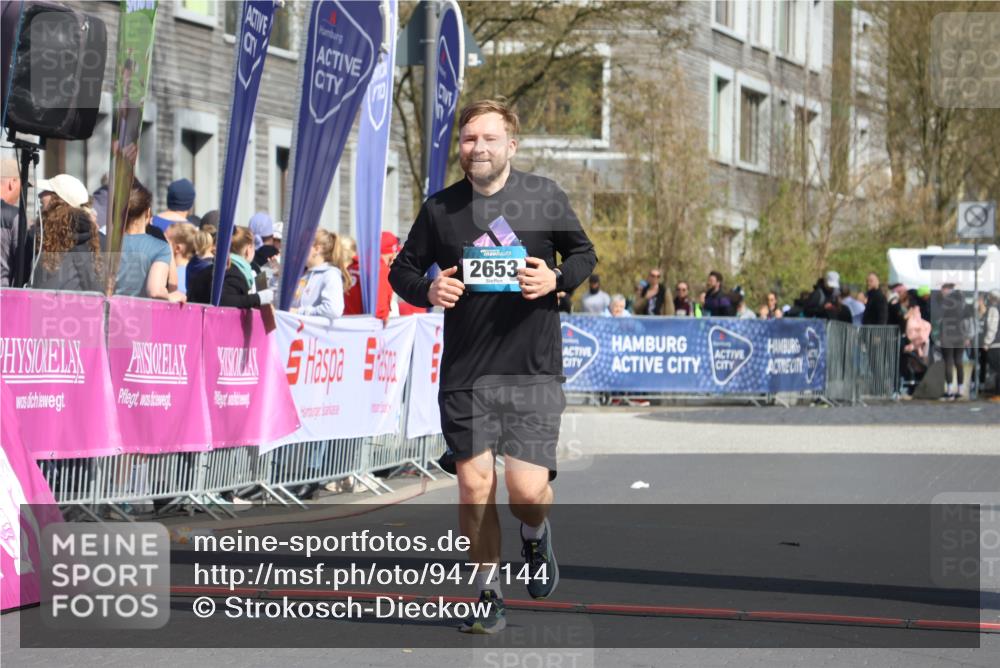 12.04.2026 - 45. Internationalen Wilhelmsburger Insellauf Strokosch-Dieckow http://msf.ph/oto/9477144 12.04.2026 11:36:41 Ziel 2653 meine-sportfotos.de