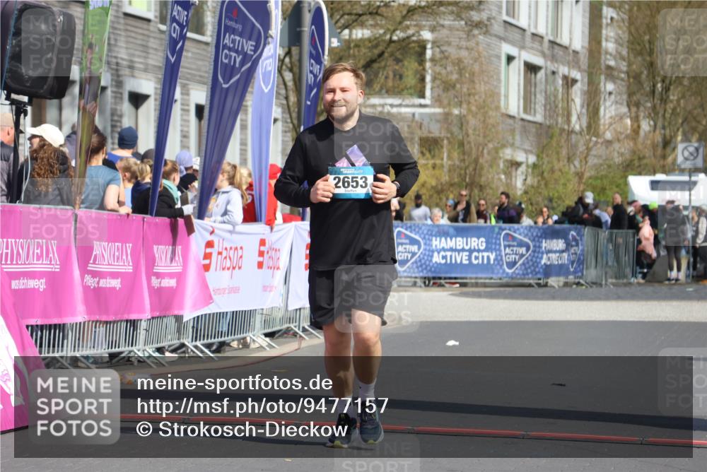 12.04.2026 - 45. Internationalen Wilhelmsburger Insellauf Strokosch-Dieckow http://msf.ph/oto/9477157 12.04.2026 11:36:41 Ziel 2653 meine-sportfotos.de