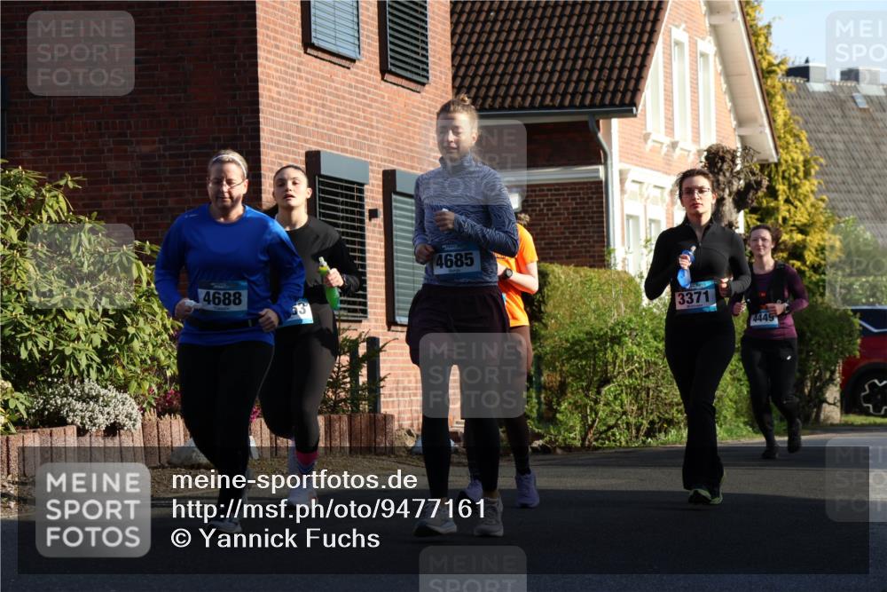 12.04.2026 - 45. Internationalen Wilhelmsburger Insellauf Yannick Fuchs http://msf.ph/oto/9477161 12.04.2026 09:04:35 Laufen 4688, 4685, 3371, 4449 meine-sportfotos.de