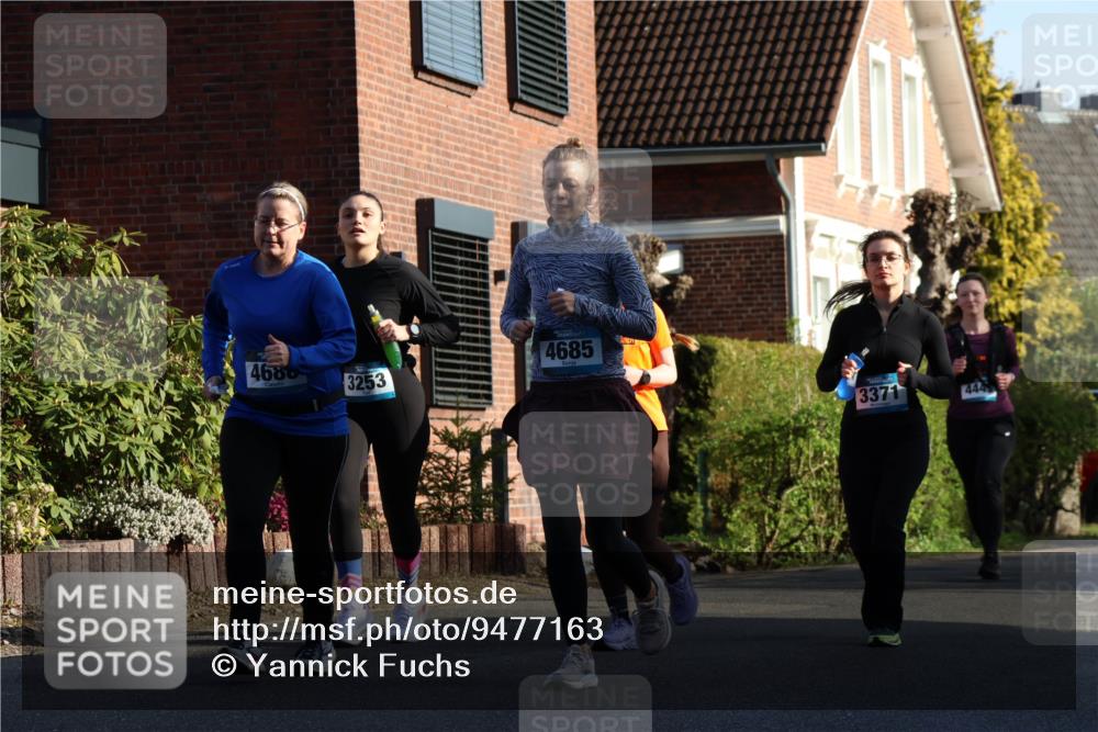 12.04.2026 - 45. Internationalen Wilhelmsburger Insellauf Yannick Fuchs http://msf.ph/oto/9477163 12.04.2026 09:04:35 Laufen 4686, 3253, 4685, 3371, 444 meine-sportfotos.de