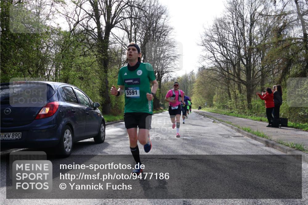 12.04.2026 - 45. Internationalen Wilhelmsburger Insellauf Yannick Fuchs http://msf.ph/oto/9477186 12.04.2026 10:12:35 Laufen 890, 5591, 3317 meine-sportfotos.de