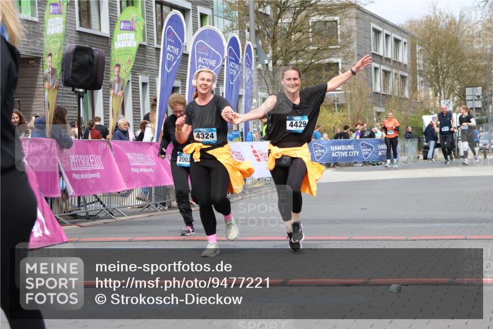 12.04.2026 - 45. Internationalen Wilhelmsburger Insellauf Strokosch-Dieckow http://msf.ph/oto/9477221 12.04.2026 13:31:00 Ziel 2514, 2515, 4324, 4429, 2003 meine-sportfotos.de