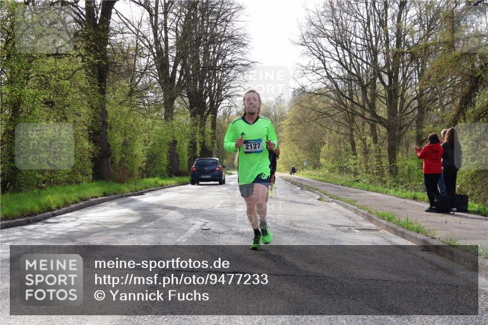 12.04.2026 - 45. Internationalen Wilhelmsburger Insellauf Yannick Fuchs http://msf.ph/oto/9477233 12.04.2026 10:12:39 Laufen 2127 meine-sportfotos.de