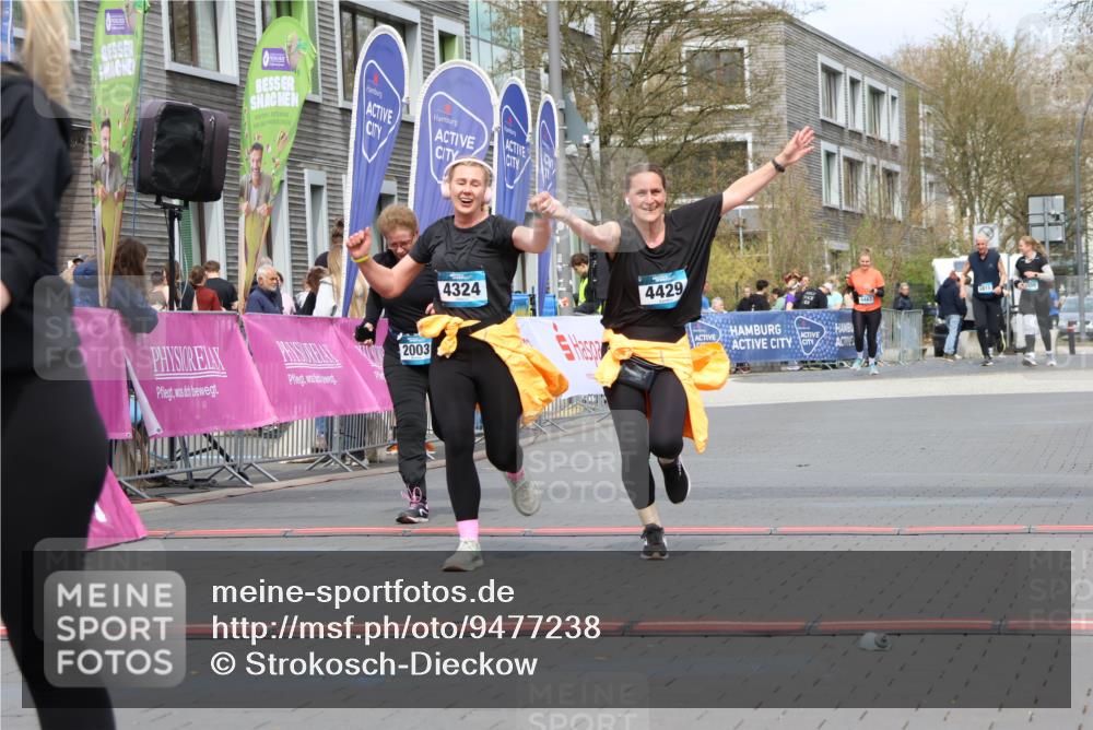 12.04.2026 - 45. Internationalen Wilhelmsburger Insellauf Strokosch-Dieckow http://msf.ph/oto/9477238 12.04.2026 13:31:00 Ziel 2514, 2515, 4324, 4429, 2003 meine-sportfotos.de