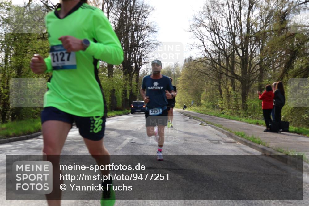 12.04.2026 - 45. Internationalen Wilhelmsburger Insellauf Yannick Fuchs http://msf.ph/oto/9477251 12.04.2026 10:12:40 Laufen 2127, 2253 meine-sportfotos.de