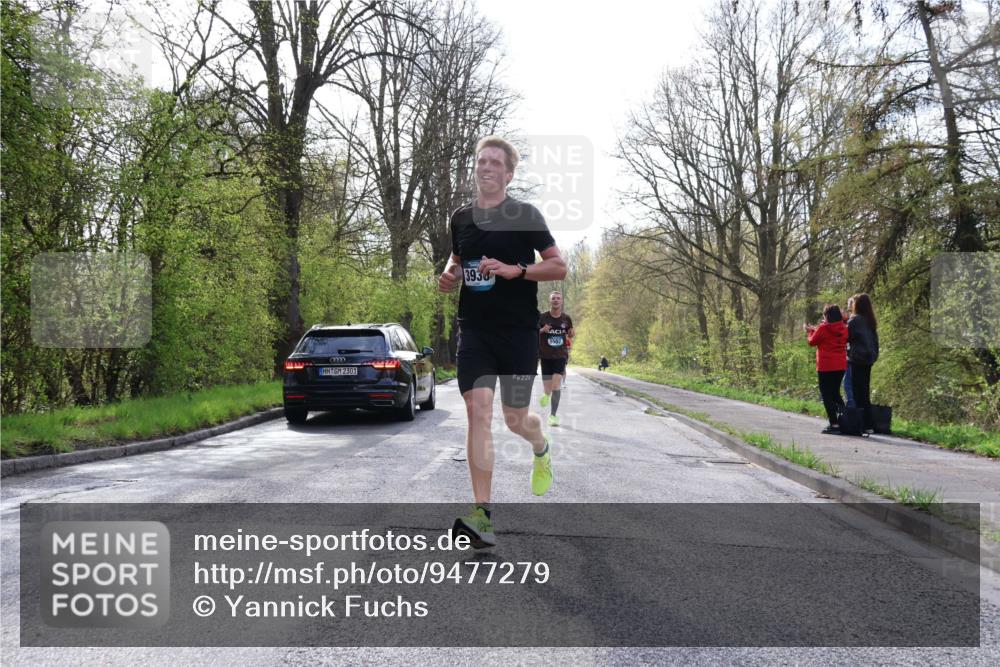 12.04.2026 - 45. Internationalen Wilhelmsburger Insellauf Yannick Fuchs http://msf.ph/oto/9477279 12.04.2026 10:12:43 Laufen 3930, 2301, 226, 5507 meine-sportfotos.de