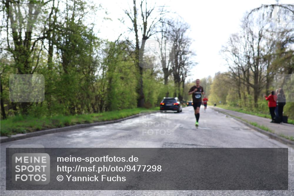12.04.2026 - 45. Internationalen Wilhelmsburger Insellauf Yannick Fuchs http://msf.ph/oto/9477298 12.04.2026 10:12:44 Laufen  meine-sportfotos.de