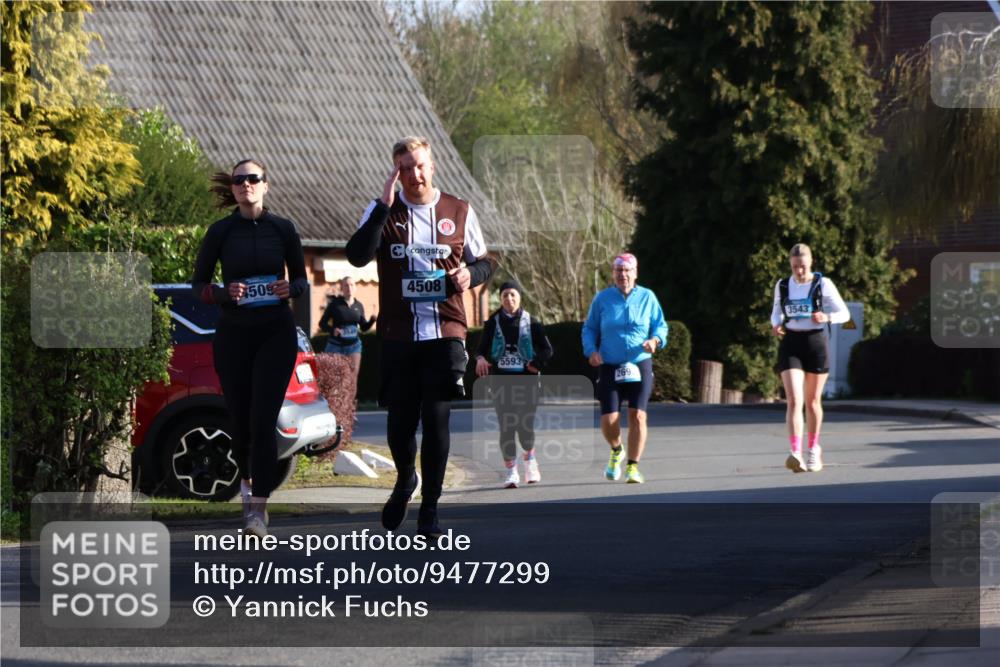 12.04.2026 - 45. Internationalen Wilhelmsburger Insellauf Yannick Fuchs http://msf.ph/oto/9477299 12.04.2026 09:04:52 Laufen 509, 4508, 5593, 269, 3543 meine-sportfotos.de