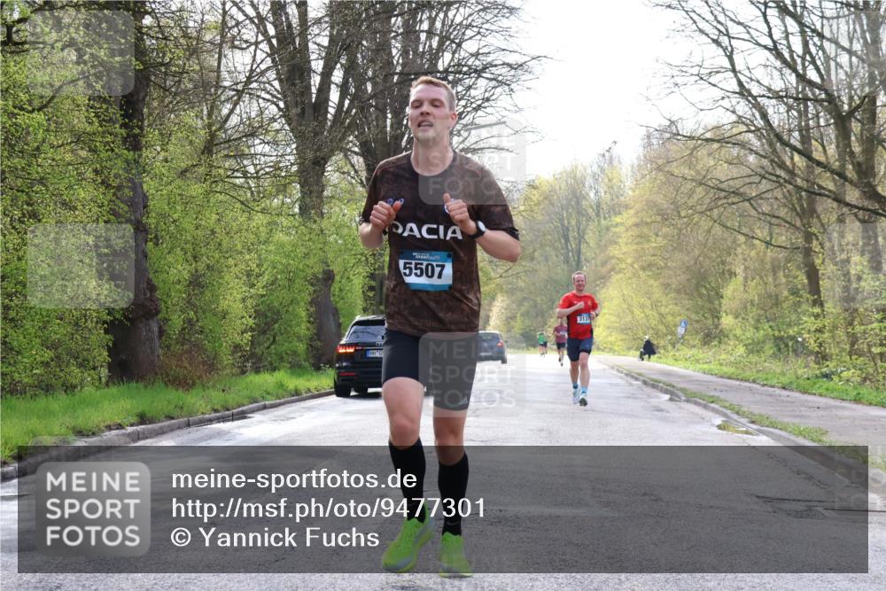 12.04.2026 - 45. Internationalen Wilhelmsburger Insellauf Yannick Fuchs http://msf.ph/oto/9477301 12.04.2026 10:12:45 Laufen 5507, 3137 meine-sportfotos.de