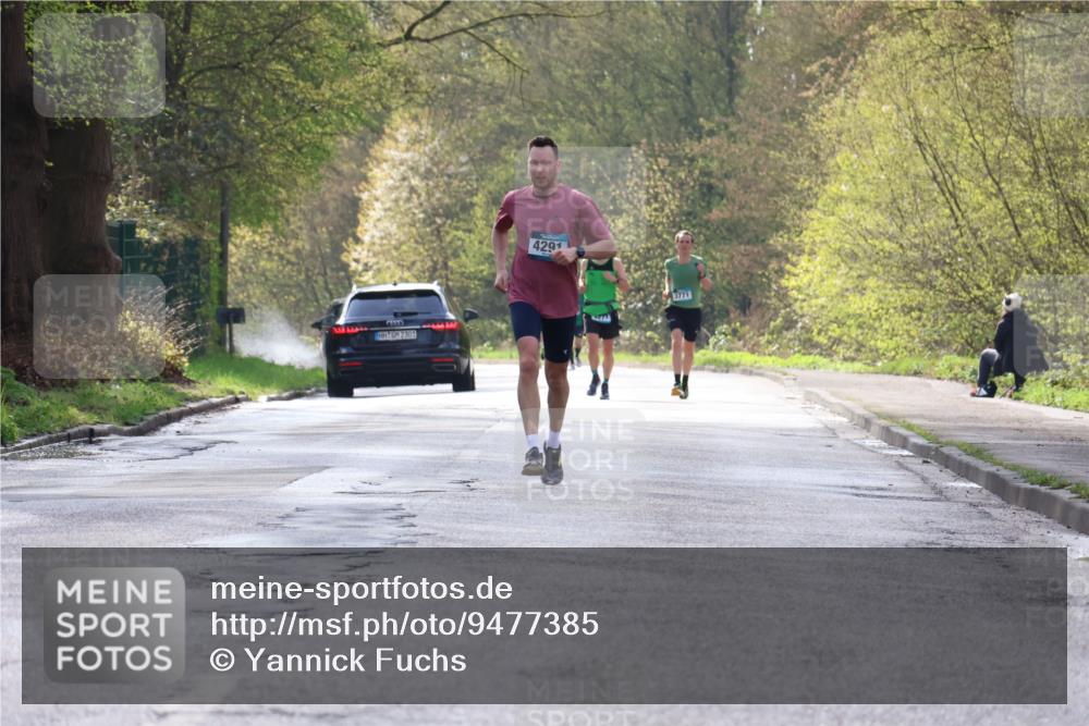 12.04.2026 - 45. Internationalen Wilhelmsburger Insellauf Yannick Fuchs http://msf.ph/oto/9477385 12.04.2026 10:12:53 Laufen 2301, 4291, 271, 3771 meine-sportfotos.de