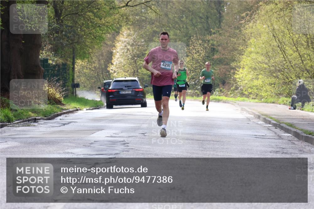 12.04.2026 - 45. Internationalen Wilhelmsburger Insellauf Yannick Fuchs http://msf.ph/oto/9477386 12.04.2026 10:12:53 Laufen 2303, 4291, 5271, 3771 meine-sportfotos.de
